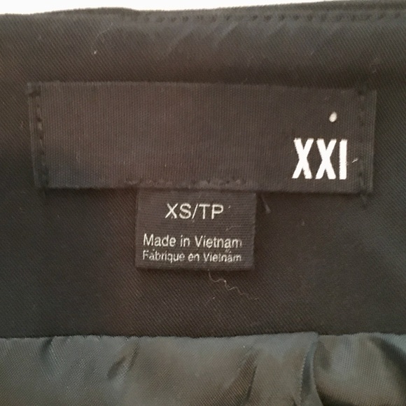 Forever 21 Classic Black Tulip Skirt, sz XS - Picture 5 of 6